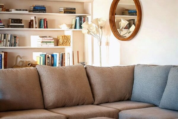Modern Mental Health Center & Psychiatric New View Books Inside a modern mental health center showcasing innovative psychiatric care, a curated new view books collection, and stylish sofa CA design.